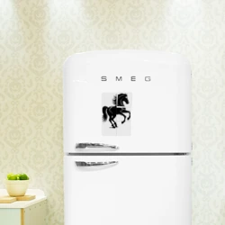 Магнитный плакат 2Х3 Черная лошадь скачет - фото 2