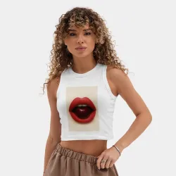 Женская укороченная майка-топ хлопок Red lips with cherry - фото 2