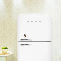 Магнит виниловый Квадрат Миссия выполнима - молодожены шпионы - фото 2