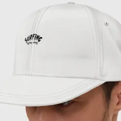 Кепка снепбек с прямым козырьком Surfing never alone - slogan