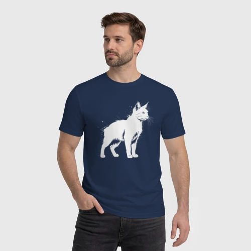 Мужская футболка хлопок с принтом Белая кошка бобтейл, фото на моделе #1