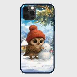 Чехол для iPhone 12 Pro Max Совушка в шапочке лепит снеговика