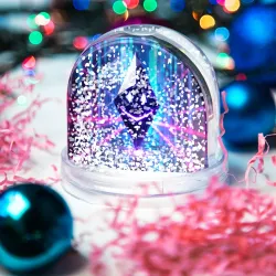 Игрушка Снежный шар Улыбающийся Ethereum в киберпространстве - фото 4