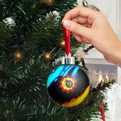 Ёлочный шар Serious Sam штрихи красок - фото 2