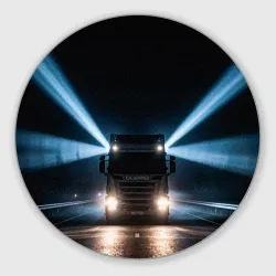 Круглый коврик для мышки Ночной грузовик Scania на трассе